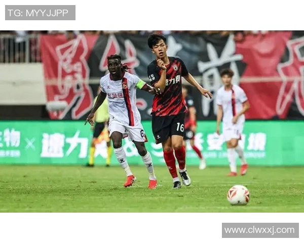 聚焦足球新星崛起 探索年轻球员如何在顶级联赛中脱颖而出